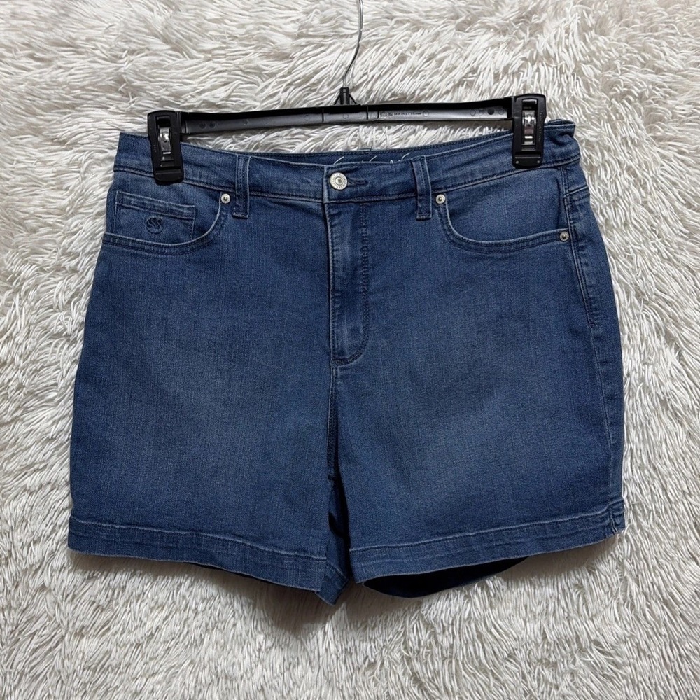 Gloria Vanderbilt Women's Size 12 Petite Blue Denim Bermuda Shorts